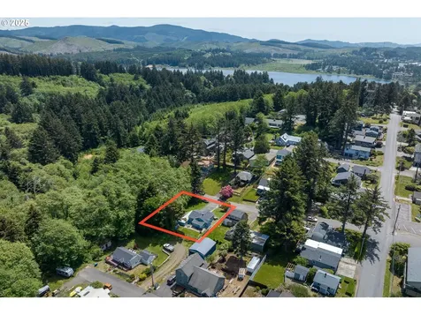 1911 NE 19th Street Lincoln City OR 97367