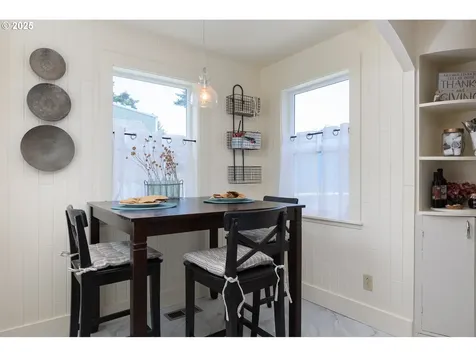 1911 NE 19th Street Lincoln City OR 97367