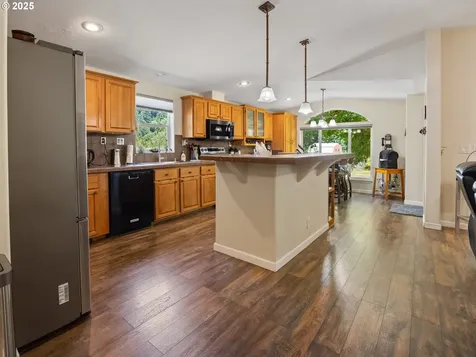 138 E Thissell Road Tidewater OR 97390