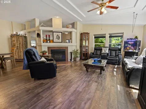 138 E Thissell Road Tidewater OR 97390
