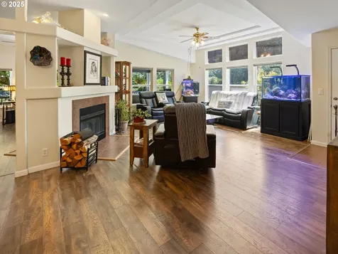 138 E Thissell Road Tidewater OR 97390
