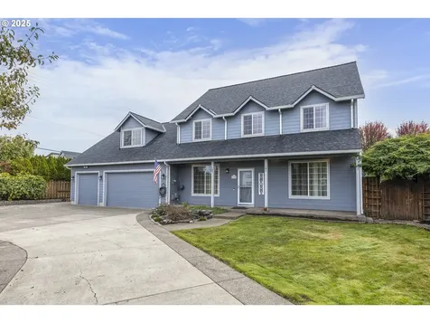2390 NW Grenfell Loop Mcminnville OR 97128