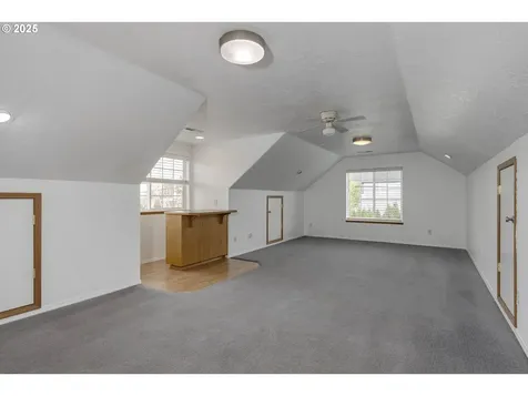 2390 NW Grenfell Loop Mcminnville OR 97128
