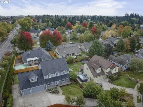 2390 NW Grenfell Loop Mcminnville OR 97128