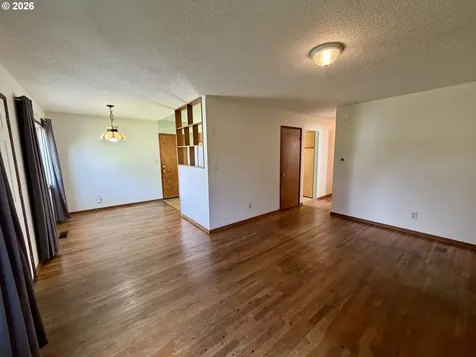 5104 NE Alberta Street Portland OR 97218