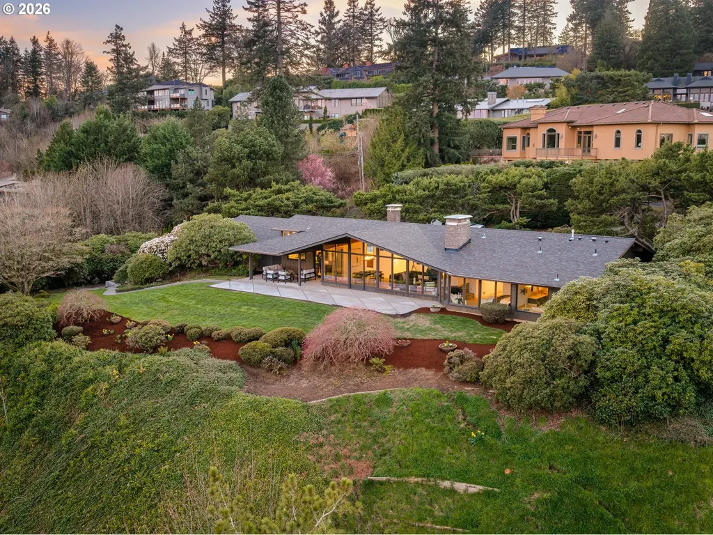 1209 SW Hessler Drive Portland OR 97239