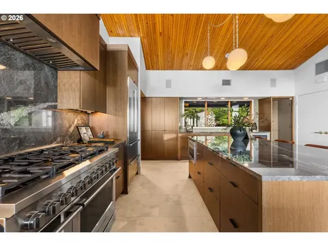 1209 SW Hessler Drive Portland OR 97239