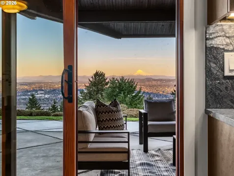 1209 SW Hessler Drive Portland OR 97239