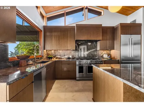 1209 SW Hessler Drive Portland OR 97239