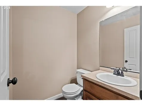 3802 NW 121st Street Vancouver WA 98685