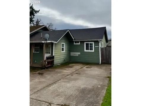 204 SW Water Street Sheridan OR 97378