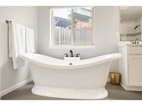 12723 SW Willow Point Lane Portland OR 97224
