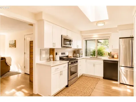 20798 SW Rosa Drive Beaverton OR 97078