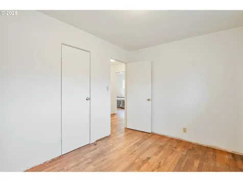 142 S Vista Way Kelso WA 98626