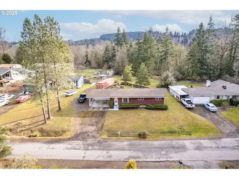 142 S Vista Way Kelso WA 98626