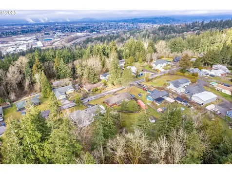 142 S Vista Way Kelso WA 98626