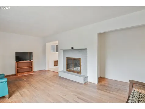142 S Vista Way Kelso WA 98626