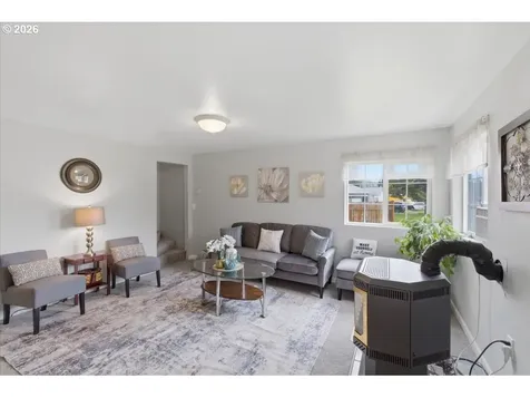 2320 Cedar Street Sweet Home OR 97386