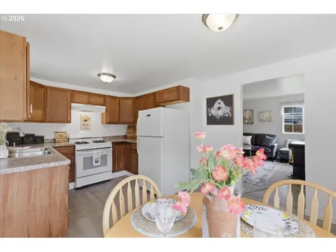 2320 Cedar Street Sweet Home OR 97386