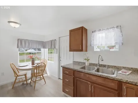 2320 Cedar Street Sweet Home OR 97386