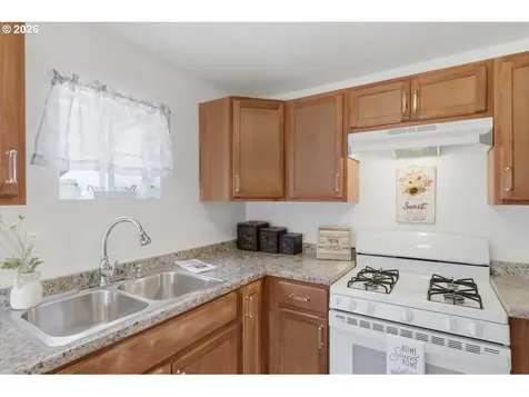 2320 Cedar Street Sweet Home OR 97386