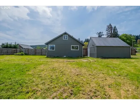 2320 Cedar Street Sweet Home OR 97386