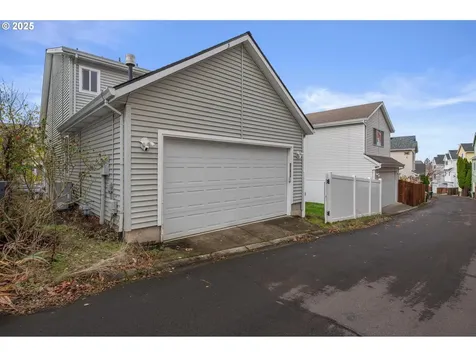 10797 SW Washington Street Portland OR 97225