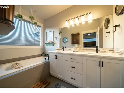 459 NE Cedar Street Sublimity OR 97385