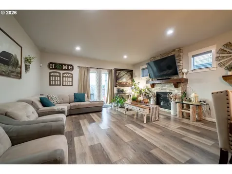 459 NE Cedar Street Sublimity OR 97385