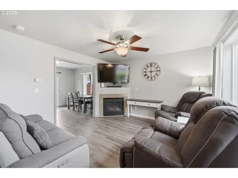 406 Sunset Court Amity OR 97101
