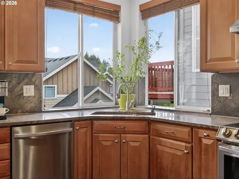 5907 NW Redfox Drive Portland OR 97229