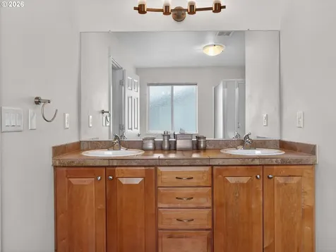 5907 NW Redfox Drive Portland OR 97229