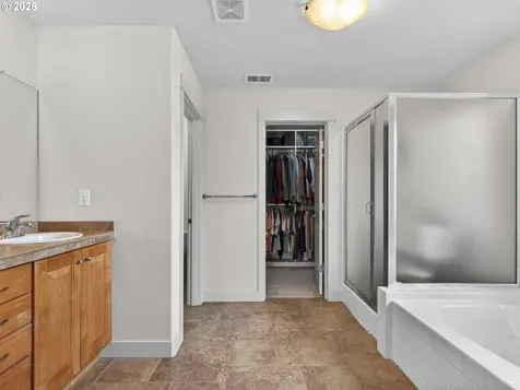 5907 NW Redfox Drive Portland OR 97229
