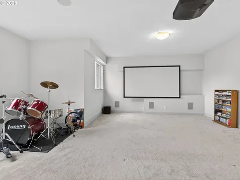 5907 NW Redfox Drive Portland OR 97229