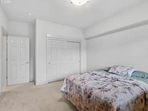 5907 NW Redfox Drive Portland OR 97229