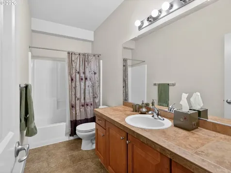 5907 NW Redfox Drive Portland OR 97229