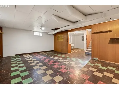 7066 N University Avenue Portland OR 97203