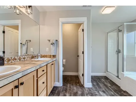 3826 NW 2nd Avenue Hillsboro OR 97124