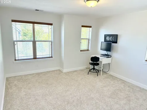 3826 NW 2nd Avenue Hillsboro OR 97124