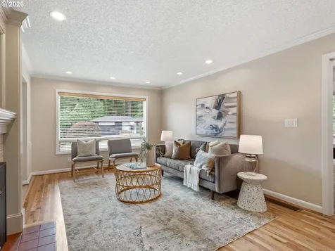 3666 NE 90th Avenue Portland OR 97220