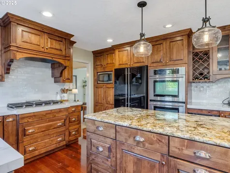 15820 NE 20th Street Vancouver WA 98684