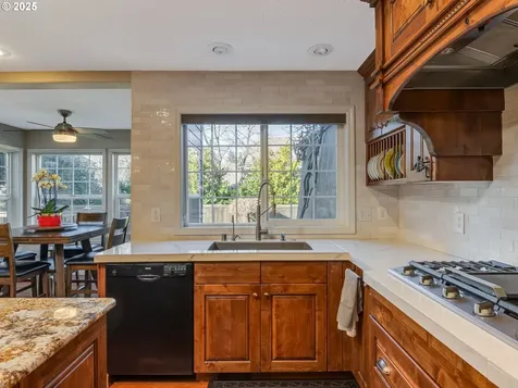 15820 NE 20th Street Vancouver WA 98684