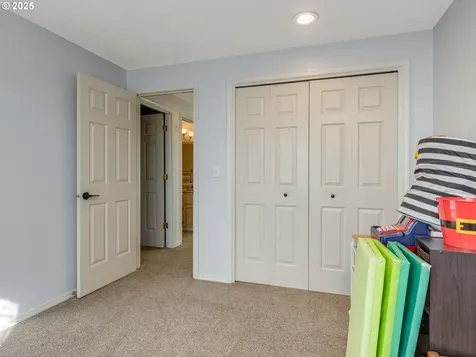 15820 NE 20th Street Vancouver WA 98684