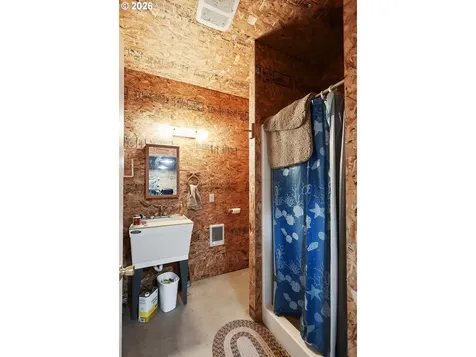 64 Seely Drive Goldendale WA 98620