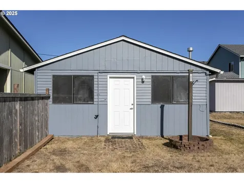 1090 4th Avenue Hammond OR 97121