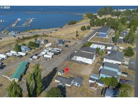 1090 4th Avenue Hammond OR 97121