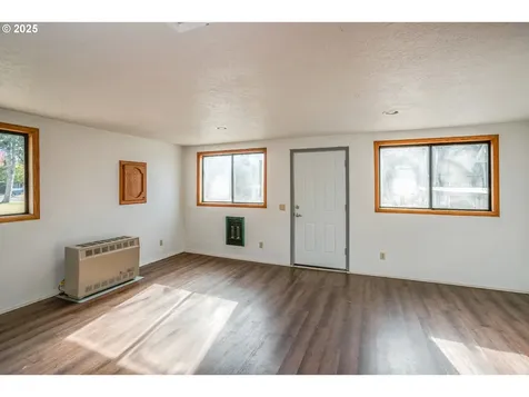 1090 4th Avenue Hammond OR 97121
