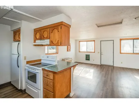 1090 4th Avenue Hammond OR 97121