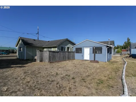 1090 4th Avenue Hammond OR 97121