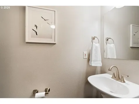 647 SE Hogan Road Gresham OR 97080